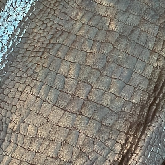 SPANX Faux Leather Croc Leggings. Size Large. EUC-Like New! Shiny Brown/Black - Picture 5 of 7